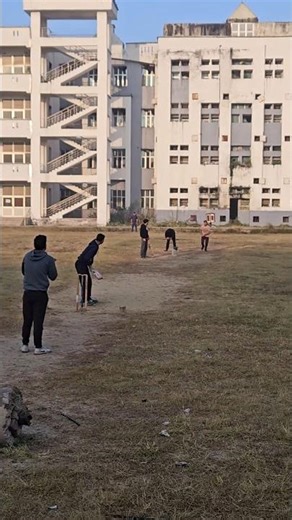 cricket khelne aa gye ❤️🫂