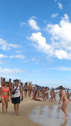 🇧🇷Ipanema Beach 🏝️, Rio De Janeiro, Brazil 🇧🇷