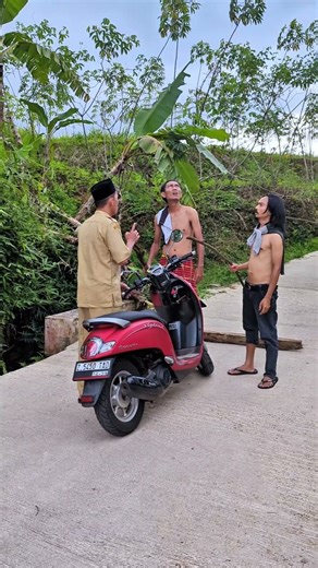 Robber gets wrong target and ends up getting caught 😂 #fyp #viral #funny