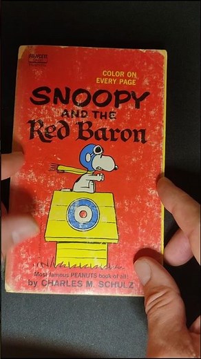 Does this 1966 Snoopy Red Baron Book Really Count as a Color Book? Lets check it Out!