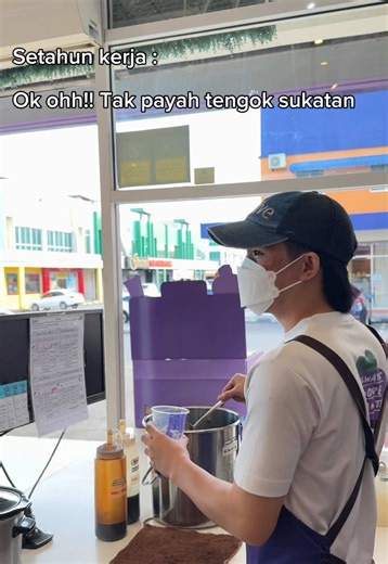 Indut in real life 🤣 #brewingpositivity #tealivesandakanprimasquare #tealiveasia #newmenu #fyp