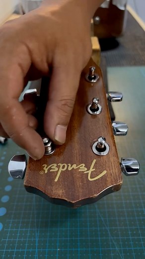 FENDER CD-60 DREADNOUGHT ACOUSTIC GUITAR 📍Taman Desa | Kuala Lumpur 🇲🇾 ⏰2pm -8pm Appointment only 📆 Ws for location ➡️ 017-2898369 ⬅️ - This is small home base workshop - Please make an appointment 1st before coming at least 1 day before. - Guitar will set up by turn, 1st come 1st serve. So please plan properly if u urgently use it. can ask me estimated before sending, sometimes queue quite long 🙏🏻 - 1 guitar usually take 2-3 day depending on the conditions - Specialist setup only, no mod 