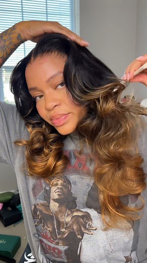 30K views · 738 reactions | Nice color, perfect hairstyle✨朗 Learn more>>https://st.sunberhair.com/0xnpXy . Hot Sale Put On and Go Wig! 혼홡홡 홬홞활홨 $ퟱퟲ-$ퟵퟵ IG Exclusive Code”IG17” | Sunber Hair | Facebook