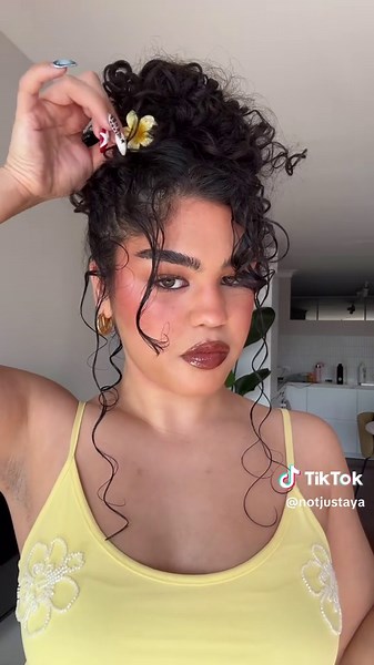 Summer Curly Hairstyle Inspiration for You