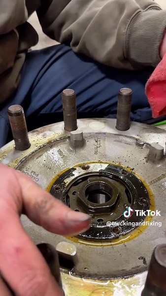 You should replace the hubcap more often, here is why #hub #hubassembly #hubcap #hubcaps #wheel #mechanic