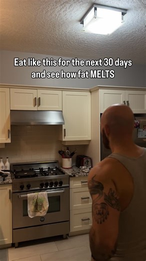 Kyle Lawrence | Online Fitness Coach on Instagram: "Eat Like This for 30 Days to Lose Fat Save this 👇🏼 Morning (Set the tone) • Water (plain or warm) • Optional: lemon or turmeric if you like it Truth: Hydration helps digestion and appetite control. It does not melt fat. Anyone saying otherwise is lying. Breakfast (Protein first) • Eggs / paneer / tofu • Spinach or veg • Roti or simple carbs if needed Truth: Protein protects muscle, keeps you full, and makes dieting sustainable. No protein = c