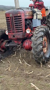 A rare McCormick B-450 4WD kindly demonstrated in the wind and rain. The plough at the end is an age matched International plough. #tractor #agriculture #ploughing #mccormick #internationalharvester | Kenny Wharton Photography