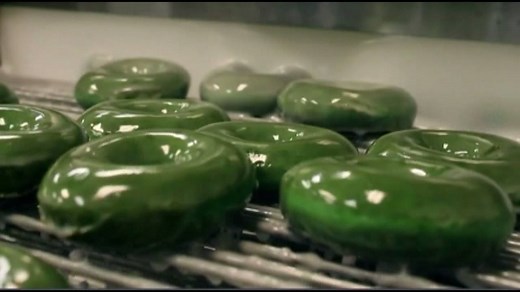 284K views · 451 reactions | #GREENDOUGHNUTS! Krispy Kreme is rolling out their special, green 'O'riginal Glazed' doughnuts just in time for St. Patrick's Day. Get yours tomorrow! MORE: www.fox29.com/trending/242005256-story | FOX 29 | Facebook