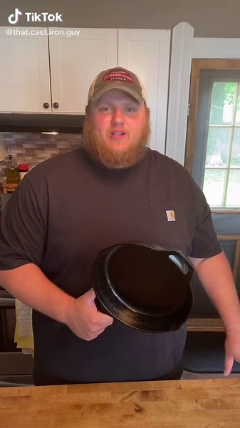 Delicious Skillet Monkey Bread Recipe