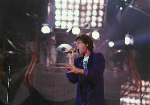 1.4K views · 19 reactions | ScreenRant premieres a once-in-a-generation clip of @TheRollingStones' "Satisfaction" from #RollingStonesAtTheMax. The Rolling Stones' iconic concert film returns to @IMAXUSCA theaters on December 10 for a limited engagement! | Screen Rant | Facebook