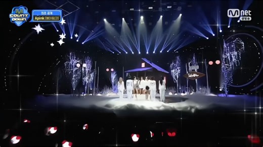 Apink - Love Me Moer - 舞台混剪版(竖屏)