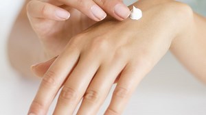 Totul despre dermatită: cauze, tratament și remedii naturiste