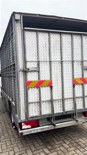 STOCK ID4139 2006 MERCEDES SPRINTER 515 ANIMALTRANSPORT ONLY 176,000KM...