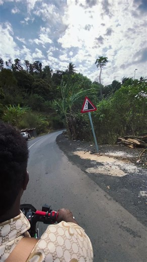 kizz (@kizzfarsi21)’s videos with Nguizzi - N-Pro Game