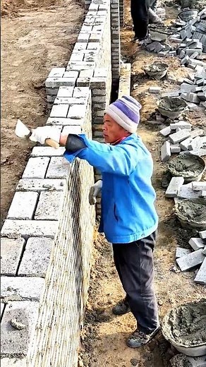 Professional Segmental Block Retaining Wall Construction #shorts