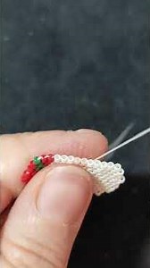 I show you how to add a new thread to your Miyuki beading project #miyuki #beads #diy #add #brick