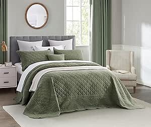 HZ&HY Oversized King Bedspread 128x120 Extra Wide - Shabby Chic Rustic Look - Enzyme & Stone-Washed, Ultra Soft & Lightweight, Reversible, Cotton/Polyester, 5 Piece, King/Cal King, Loden Green