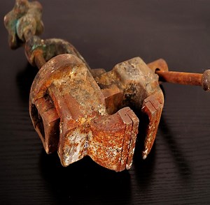 49K views · 1.1K reactions | Rusty Table Vise Restoration Hello, In this video I will show you how to restore a very rusty Table Vise... | Pretty Restoration | Facebook