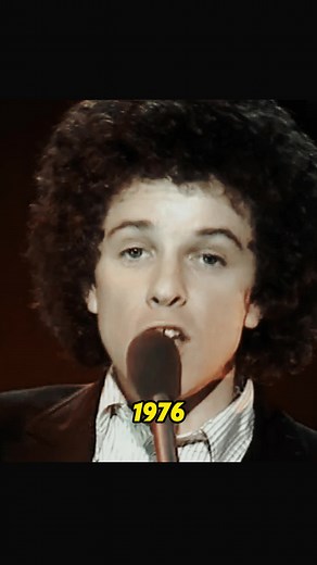 Leo Sayer - You Make Me Feel Like Dancing (1976 Hit)