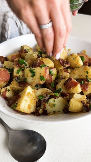 63K views · 1.5K reactions | The ultimate summer side dish! https://downshiftology.com/recipes/german-potato-salad/ | Downshiftology | Facebook