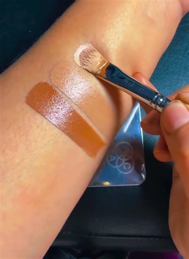 How to make dark shade to light shade￼ foundation ￼