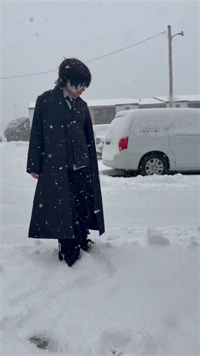 I was NOT cold gang ✌️ #bungoustraydogs #dazai #15dazai #dazaiosamu #dazaicosplay