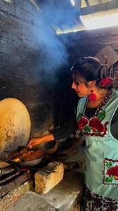 3.4M views · 105K reactions | Toda comida echa con amor sabe mejor ❤️ o ustedes ¿que opinan?✨#amor #fypシ #alegria #mujeres #campo | Yeye Ojitos | Facebook