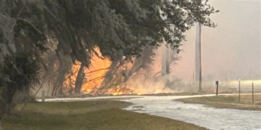 Two large wildfires reported in Marion County