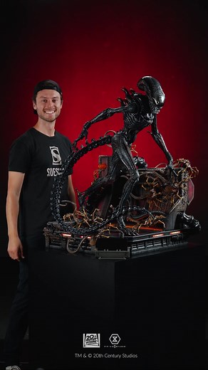 There's something terrifying at Sideshow! We're unboxing the Scorched Xenomorph (Deluxe Version) 1:3 Statue by Prime 1 Studio. #Alien #Romulus #Statue #Space #SciFi #AlienDay