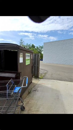 2.8M views · 46K reactions | Xbox 360 in the gamestop dumpster?! #dumpsterdiving #free #score #viral #wow #crazy #donate | Grab it fast | Facebook