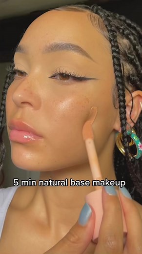 Achieve a Flawless Natural Base Makeup in 5 Minutes