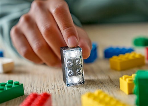 LEGO introduces its new smart bricks | Collater.al