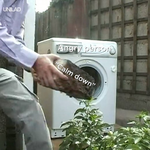 NEVER tell an angry person to "calm down" 😂 | UNILAD