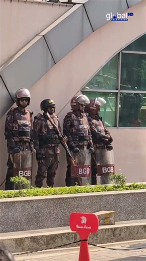 যুক্তরাজ্য থেকে আসা বিশেষজ্ঞ চিকিৎসক এভারকেয়ার হাসপাতালে পৌঁছেছে | Global TV News