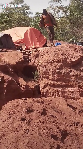 Vidéos de castro officiel (@castro.officiel999) avec son original - AMBASSADEUR D LA JOIE 😎🇧🇫💯