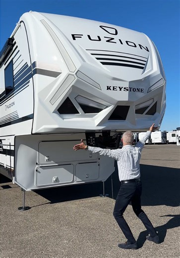 Explore the 2026 Keystone Fuzion 442 RV
