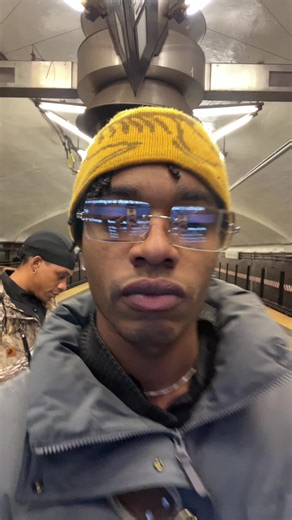 aswazzy (@aswazzy)’s videos with Get Lucky (feat. Pharrell Williams & Nile Rodgers) - Daft Punk