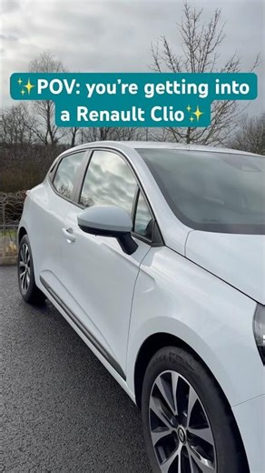 POV: you’re getting into a Renault Clio 🧜🏽‍♀️ #carshorts #carreview #h2o #renault #clio #Vertu
