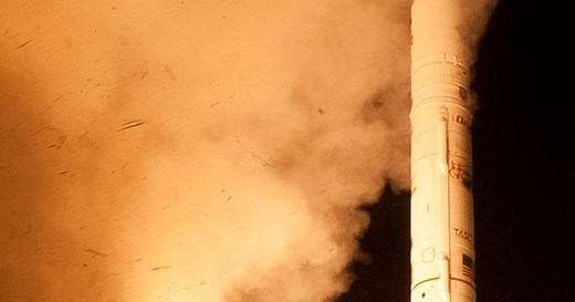 Frog pops up in NASA photo of LADEE rocket launch: Did it croak?