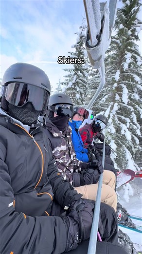 Snowboarders are just more nonchalant I guess 🤷🏼‍♀️ #skiing #snowboarding #trysil #fyp #norway