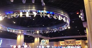 Hollywood Gaming At Dayton Raceway Opens