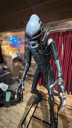 XENOMORPH ANIMATRONIC DEMO SPIRIT HALLOWEEN #halloween #animatronics #horror #spirithalloween #scary