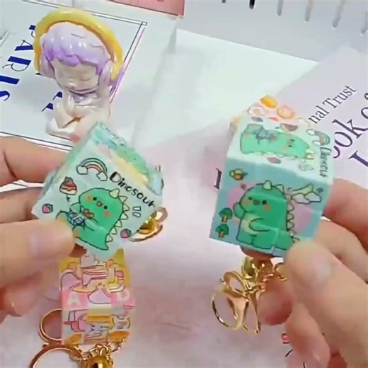 🧩 Fun & Creative Rubik’s Cube Keychain ✨
