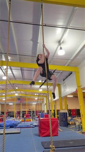 Does A Sword Make It Harder To Climb A Rope?? #adventure #medievalweapons #dnd