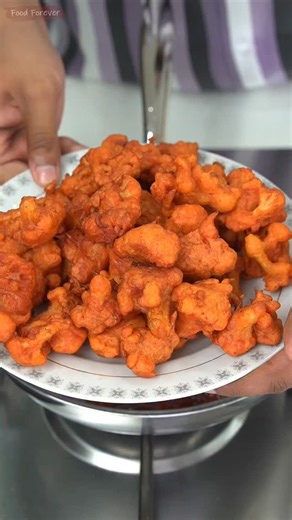 Meet Patel on Instagram: "Bahot Spicy aur Yummy Hai Ye !!! #foodforever #reels #reelsviral #fblifestyle"