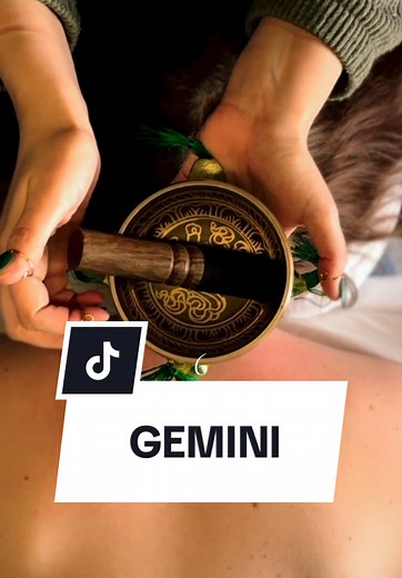 Gemini Relaxation: ASMR Hair Play for a Soothing Experience