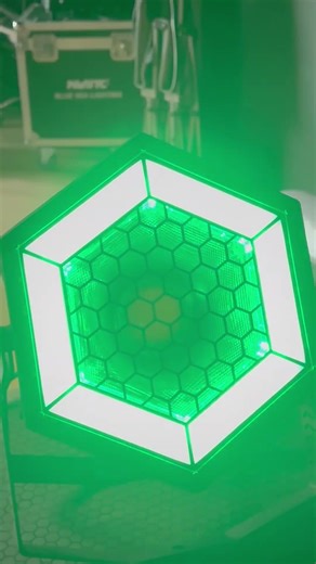 200W Hexagonal Pixel LED Background Fixture for Events and Productions