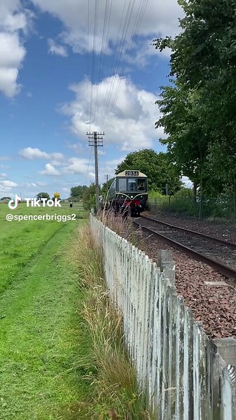 Class 117 DMU at Bo’ness