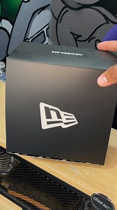 266K views · 1.4K reactions | #novios #comedia #risa #jajaja #parati #gorras #caps #hats #fitted #newera #monterrey #jalisco #nuevayork #usa #ropa #outfit #streetwear #style #mujer #makeup | CÉSAR HATS mx | Facebook