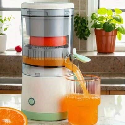 This Dual-Color Juicer Features USB Charging, Easy-To-Use Button Controls, A Detachable Cup, And An Automatic Juice Separator-Making It An Ideal Choice For Making Fresh Juice And A Perfect Holiday Gift. | SHEIN